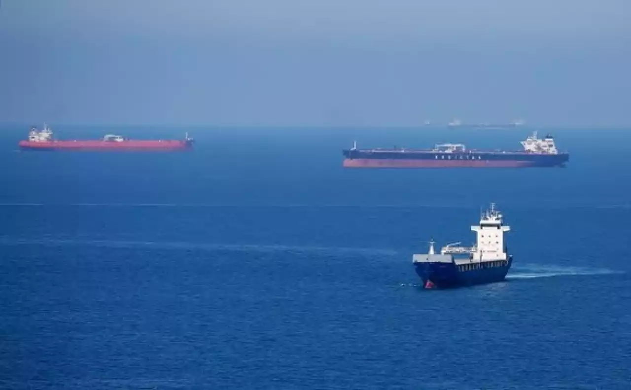 Трамп Ресей мұнайына санкцияны алып тастады