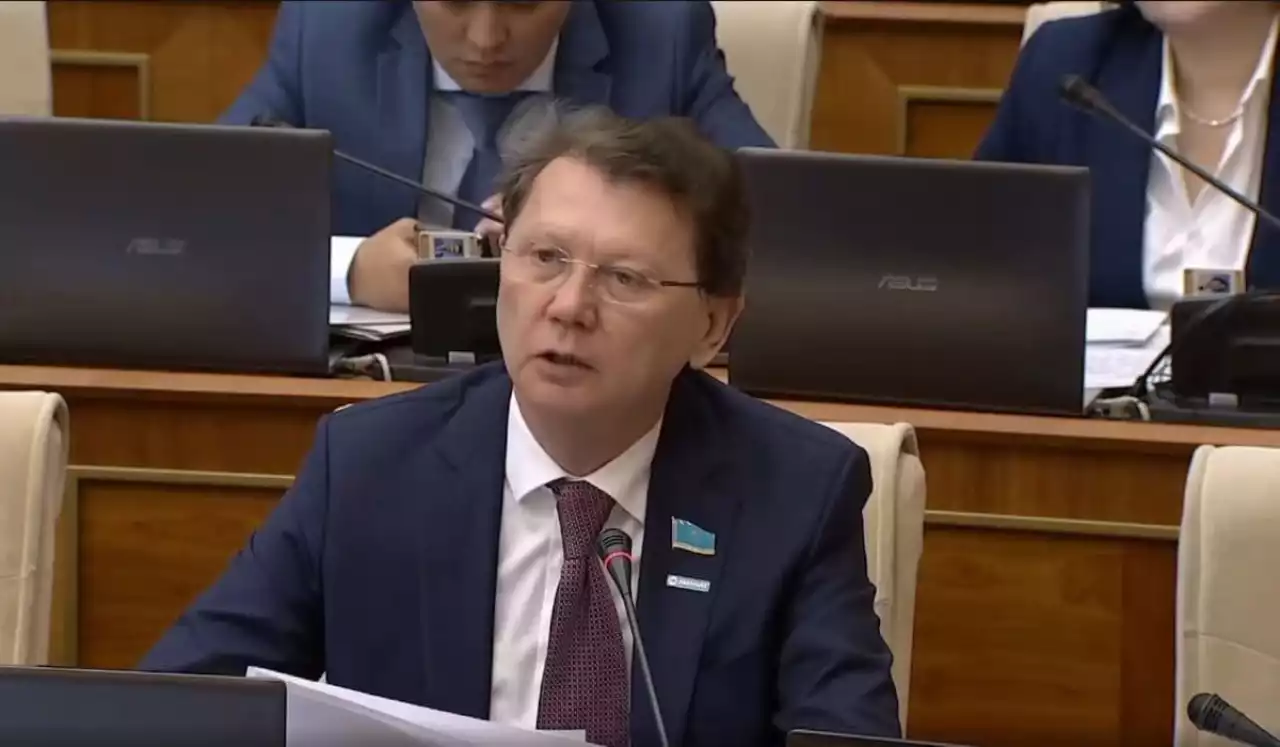 Депутат Мархабат Жайымбетов жаңа Конституцияның артықшылықтарына тоқталды.