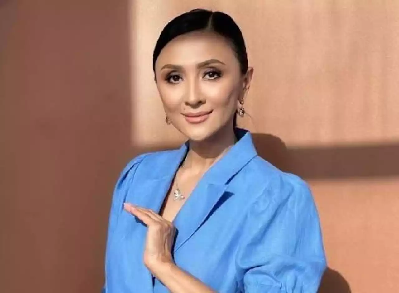 Меруерт Түсіпбаева өнердегі музасы туралы сыр шертті