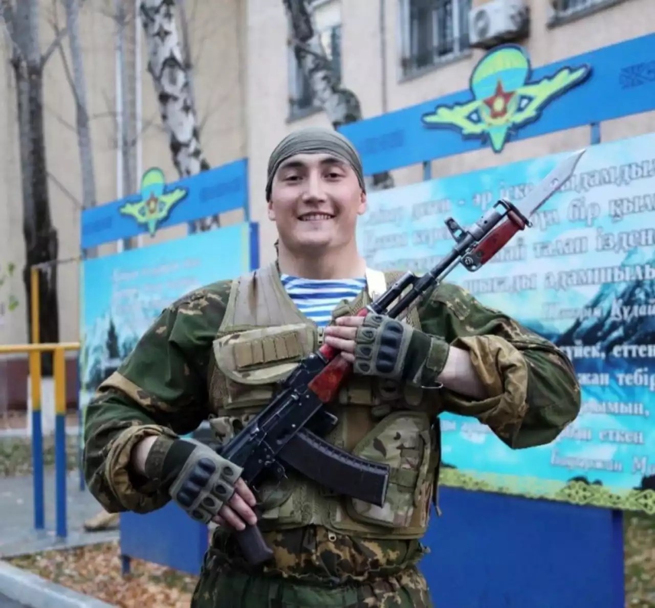 Сарбаз: Әскер өмір тәртіпке, шыдамдылыққа, жауапкершілікке үйретеді