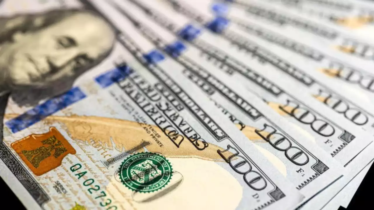 Қазақстанда доллар бағасы 465 теңгеге төмендеді