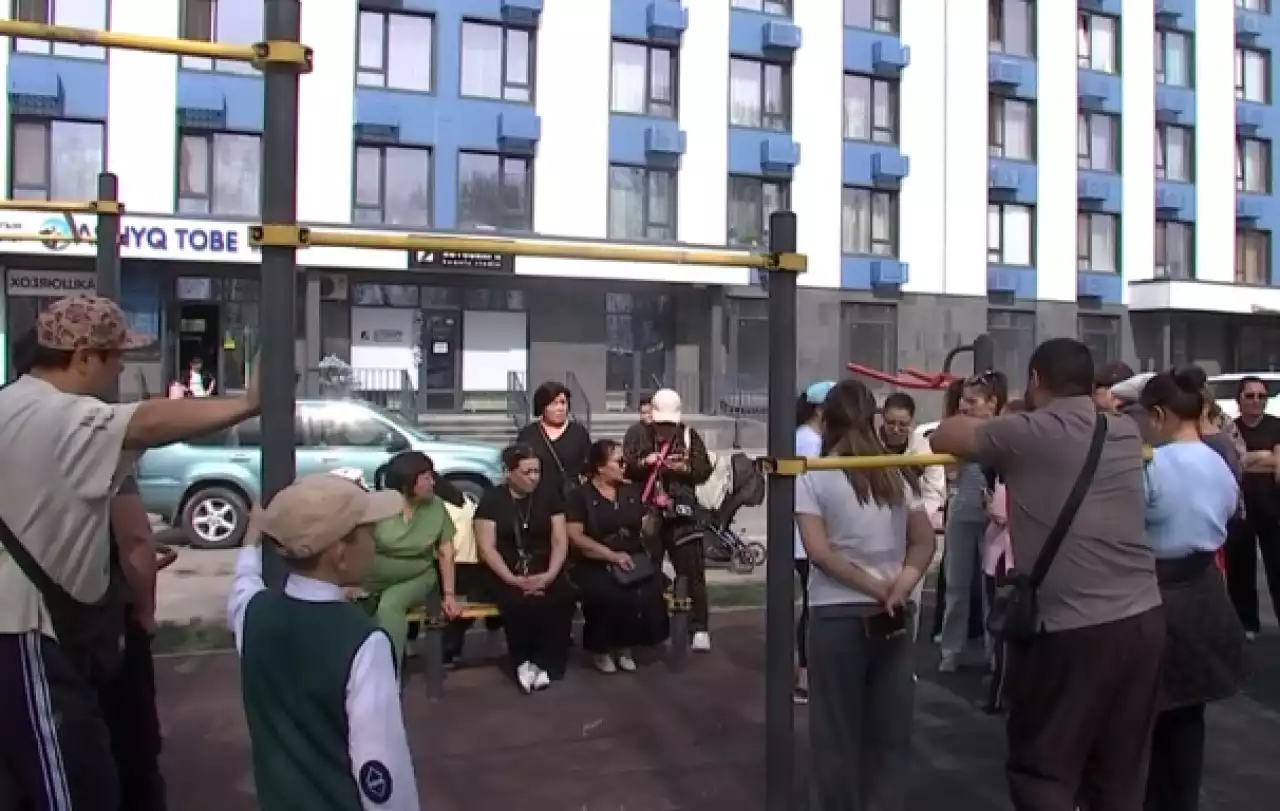 Алматы облысында тұрғын үй кешені бірнеше күннен бері жарықсыз отыр