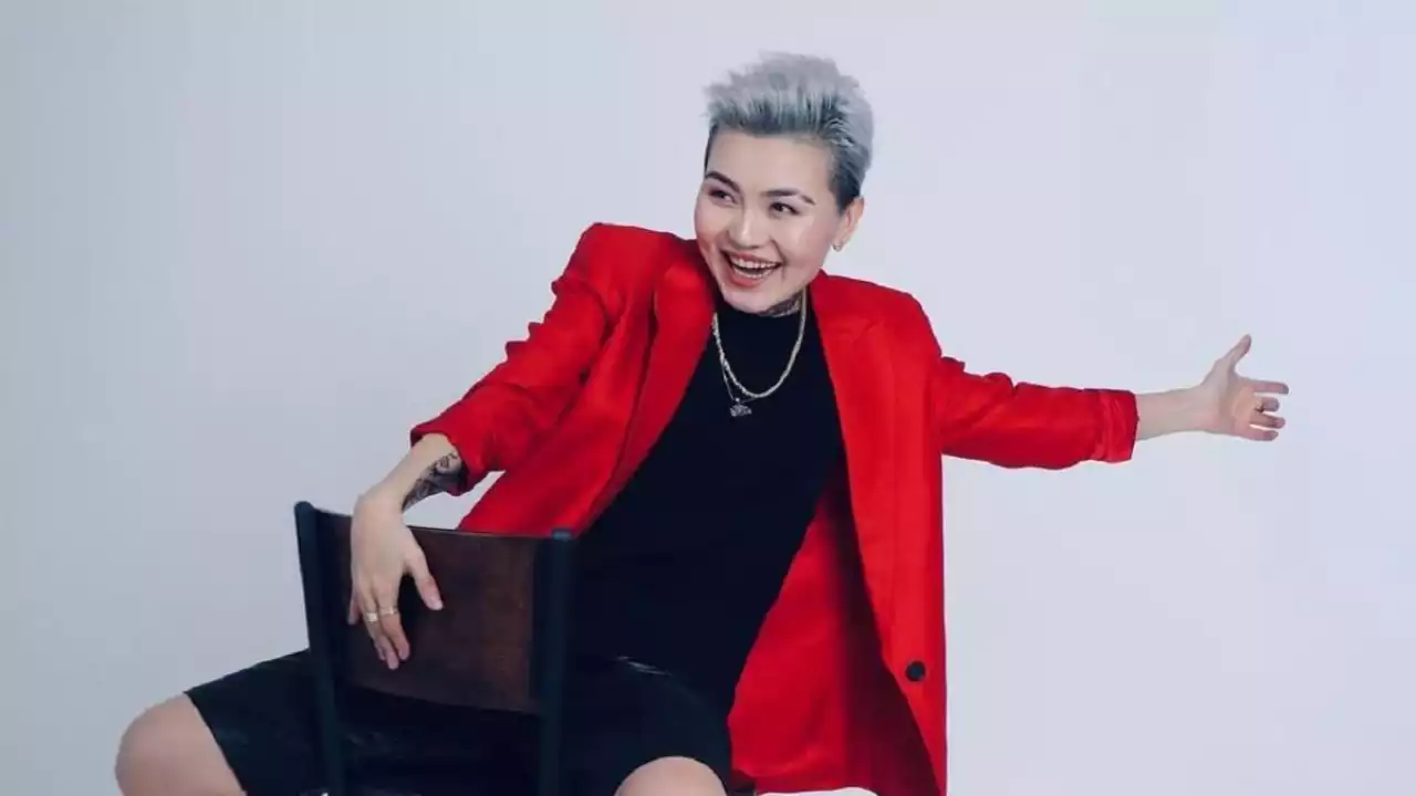 «Мен жігітпен жатпағанмын»: 32 жастағы Гүлмира Ізбасхан ешкіммен жақын қарым-қатынаста болмағанын айтты (ВИДЕО)