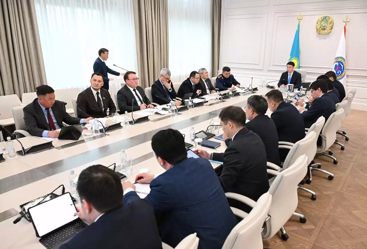 Алматыда ескі автокөліктерді сатып алу тетігін іске қосу мәселесі пысықталуда