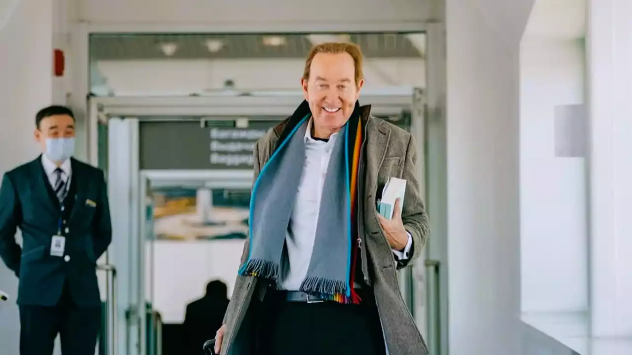 Air Astana-ның бұрынғы басшысы Питер Фостер Қазақстаннан көшіп кетті