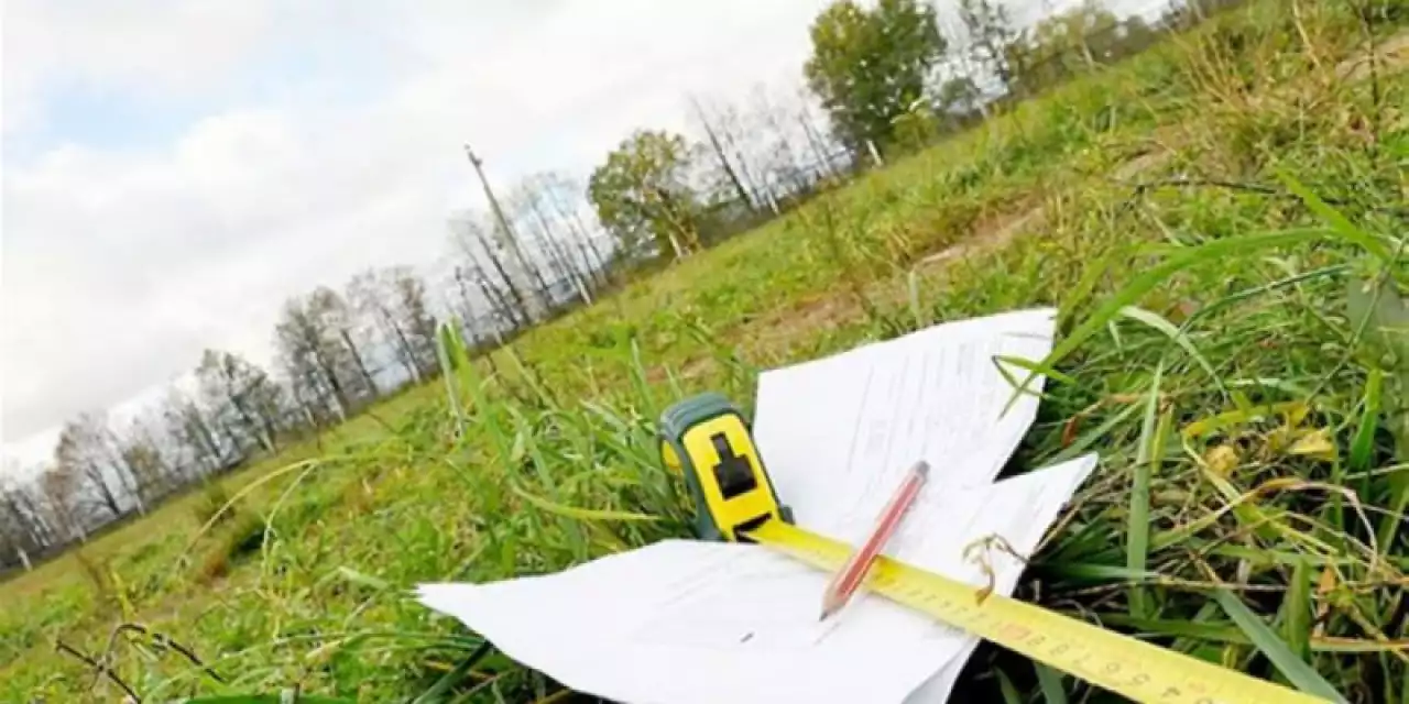 Жылжымайтын жер кезегі: Жетісу соты әкімдіктің былығын ашты