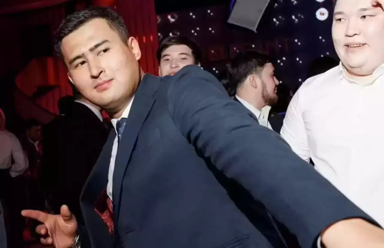 Ақтөбеде тойда миллиондап ақша шашқан депутат жазаланды