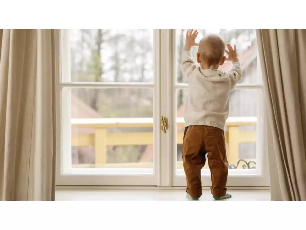 73 840 теңге: терезені ашық қалған ата-аналарға айыппұл салынады