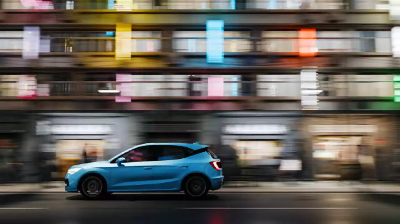 Шетелдік көлік сатамын деп адамдарды алдаған күдікті Ресейден экстрадицияланды