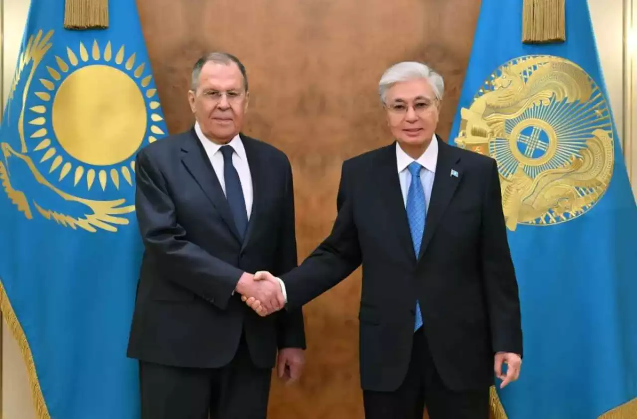 Тоқаев Ресейдің сыртқы саясат министрімен кездесті