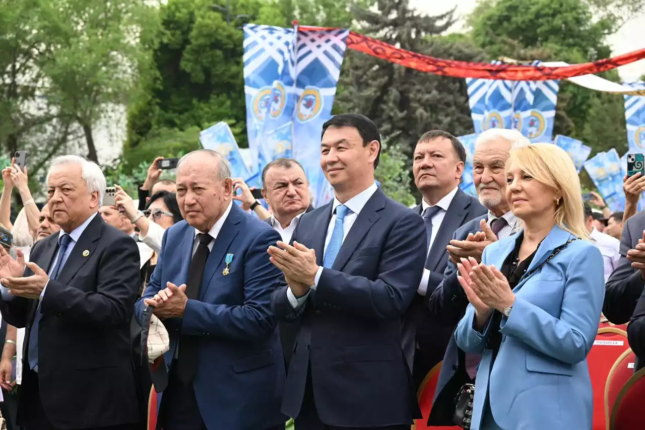 Алматыда Қазақстан халқының бірлігі күні аталып өтті (Фото)