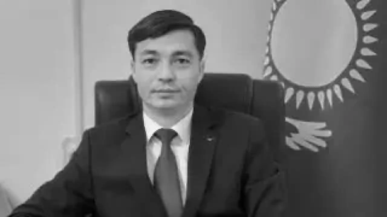 Ақтөбе облысында жұмысынан босатылған 43 жастағы әкім өзіне қол салды
