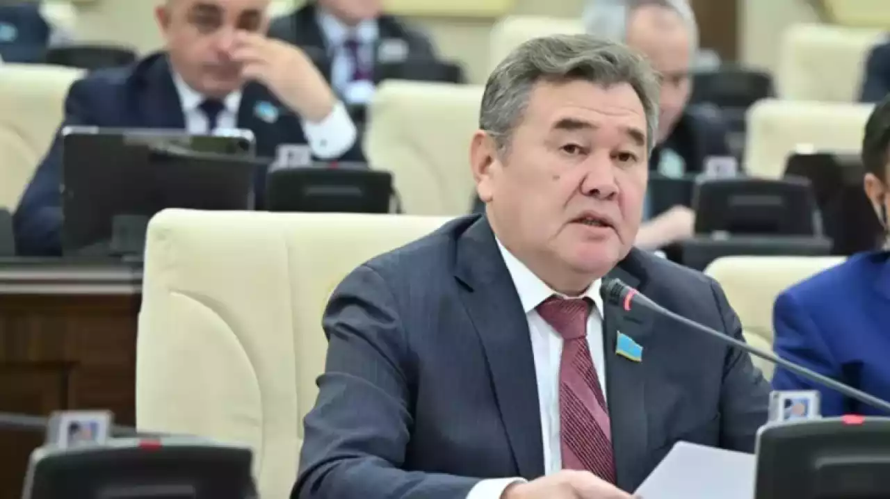 Мұрат Ергешбаевтың Мәжілістегі өкілеттігі тоқтатылды