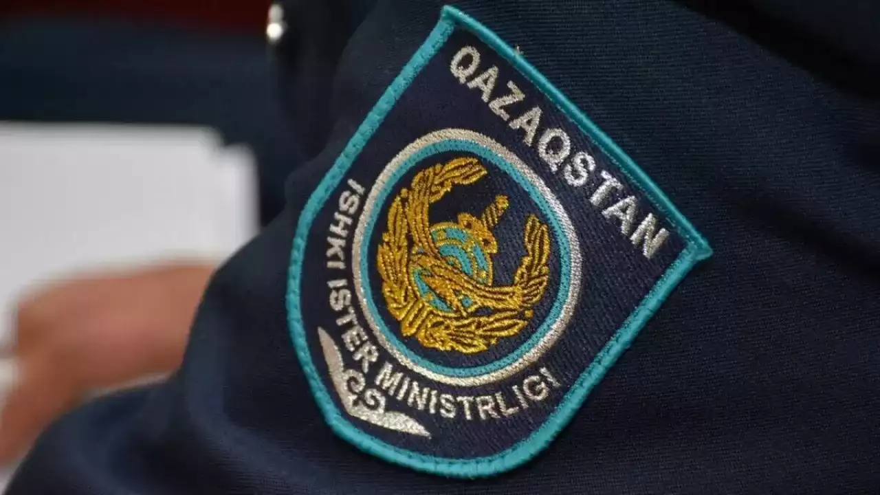 Өз әйелін қағып өлтірді деп айыпталған полицейдің қылмысына қатысты жаңа деректер айтылды