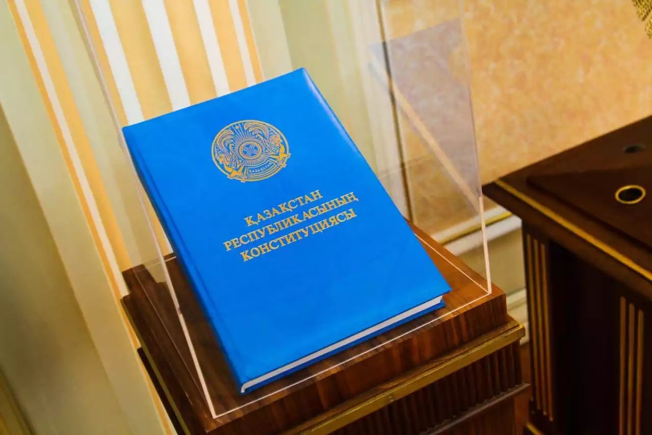 Президенттің өкілеттігі мерзімінен бұрын тоқтаса, оның міндеті атқаратын үш ықтимал кандидат аталды