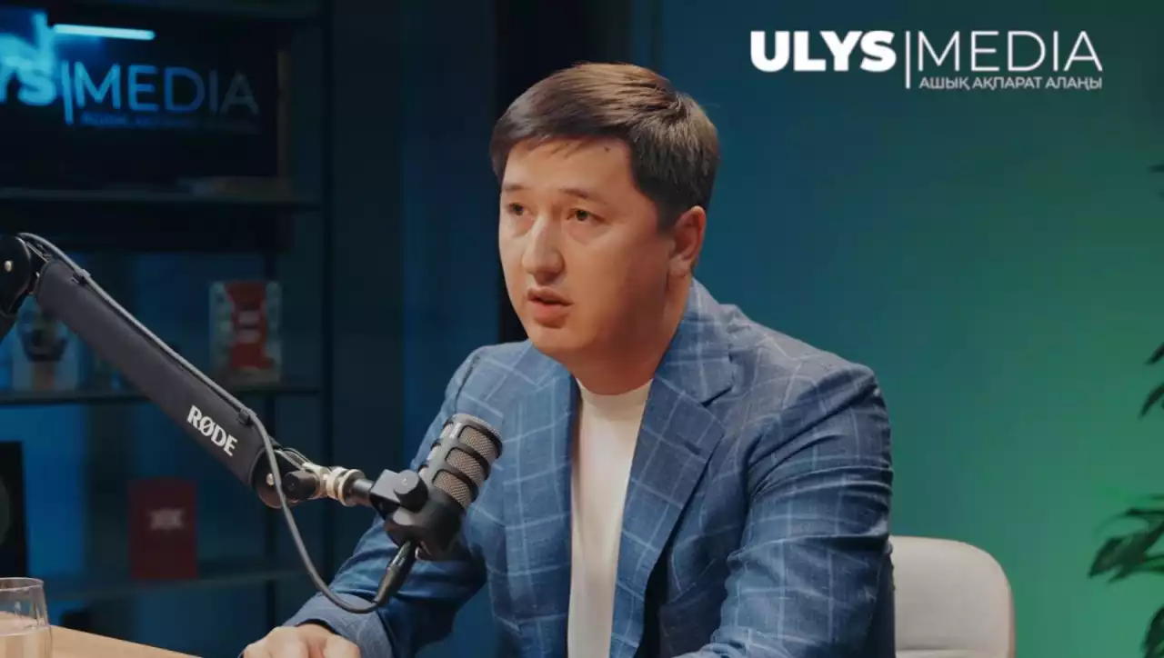 «Президенттің туысы емеспіз» — Азамат Үсімбеков компания төңірегіндегі дауларға жауап берді (Видео)