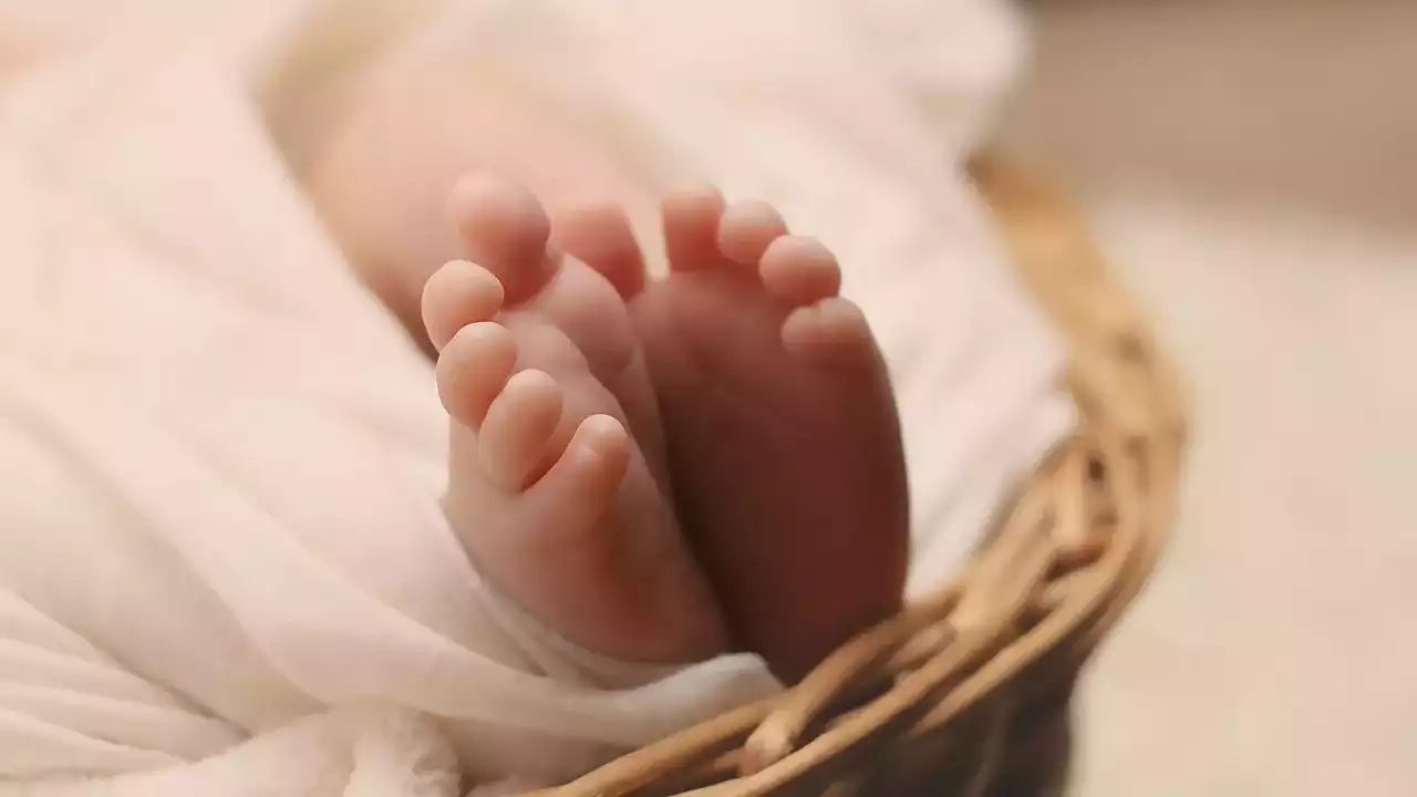Ақтөбеде пакеттің ішінен жаңа туған нәресте табылды