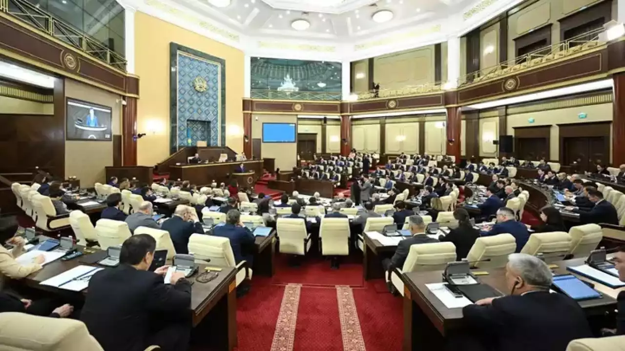 Тоқаев қашан Құрылтай сайлауы өтетінін және Қазақстан Халық Кеңесі құрылатынын айтты