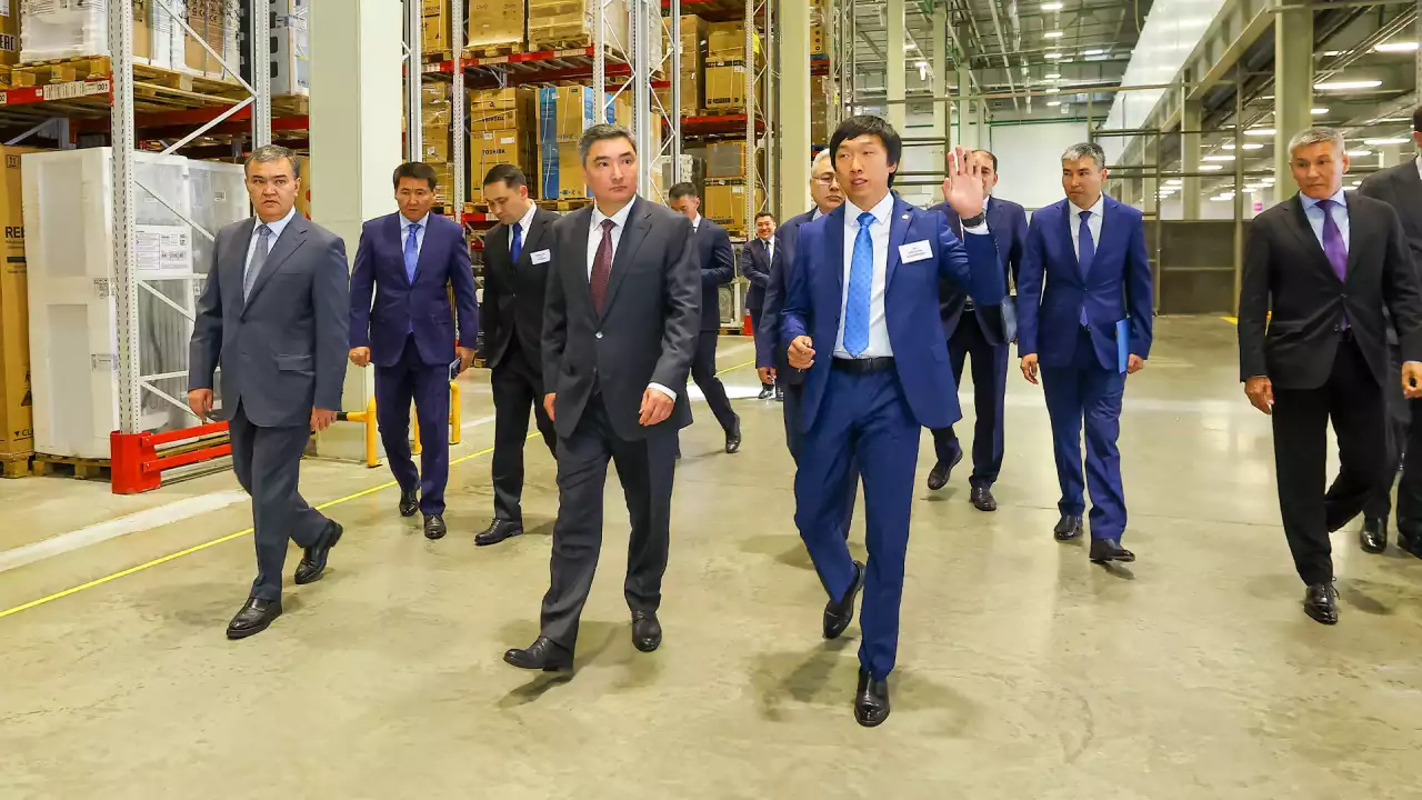 Бектенов Президенттің нақты секторды дамыту жөніндегі тапсырмаларының орындалуын тексерді