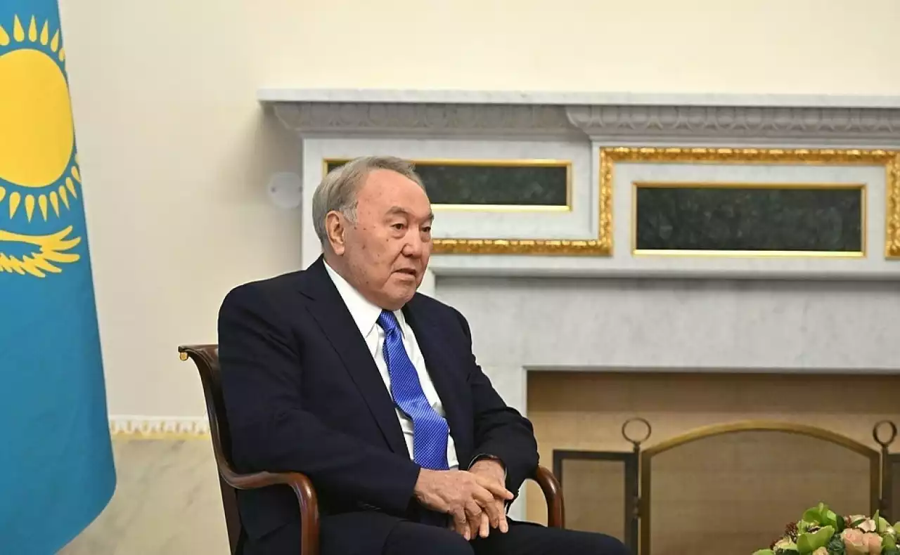 Айдос Үкібай: Назарбаев қазір қарапайым зейнеткер, саясатпен айналыспайды