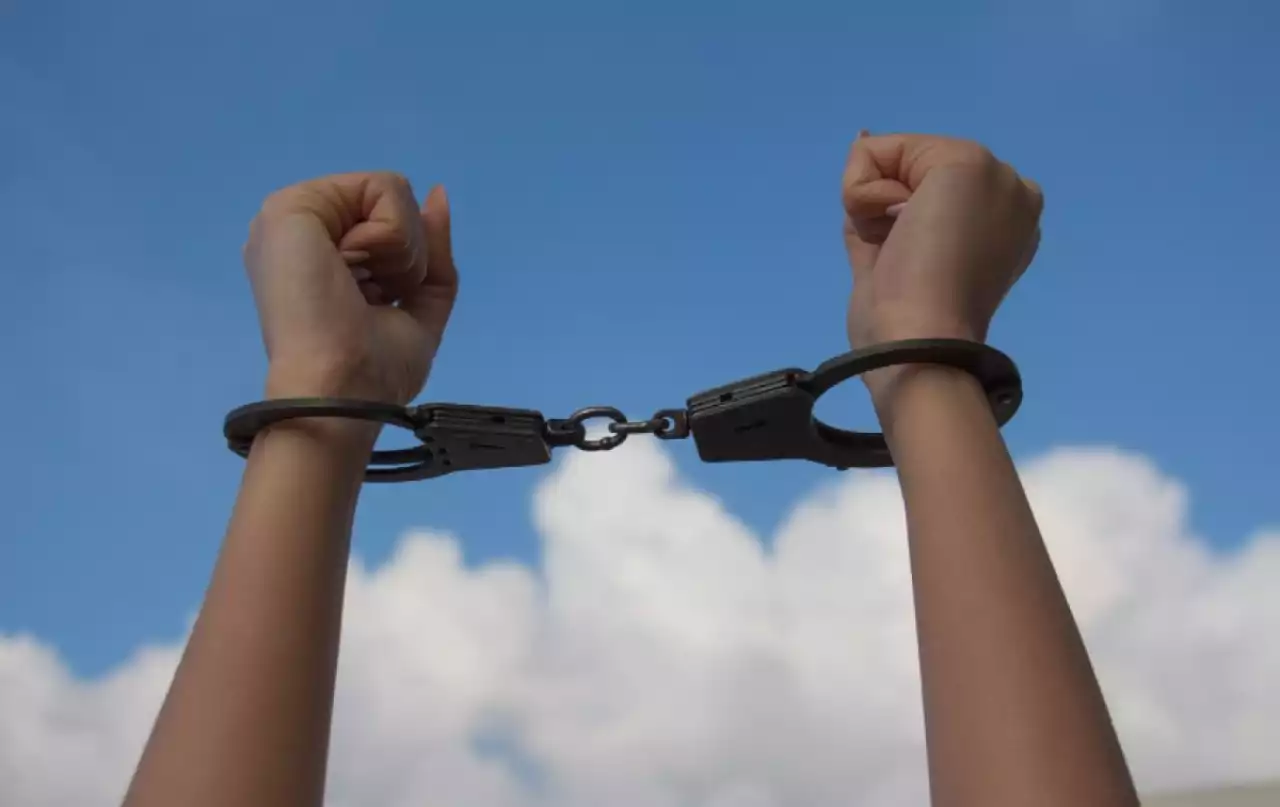 Жетісуда көпбалалы ана күйеуін өлтірді деген күдікке ілінді