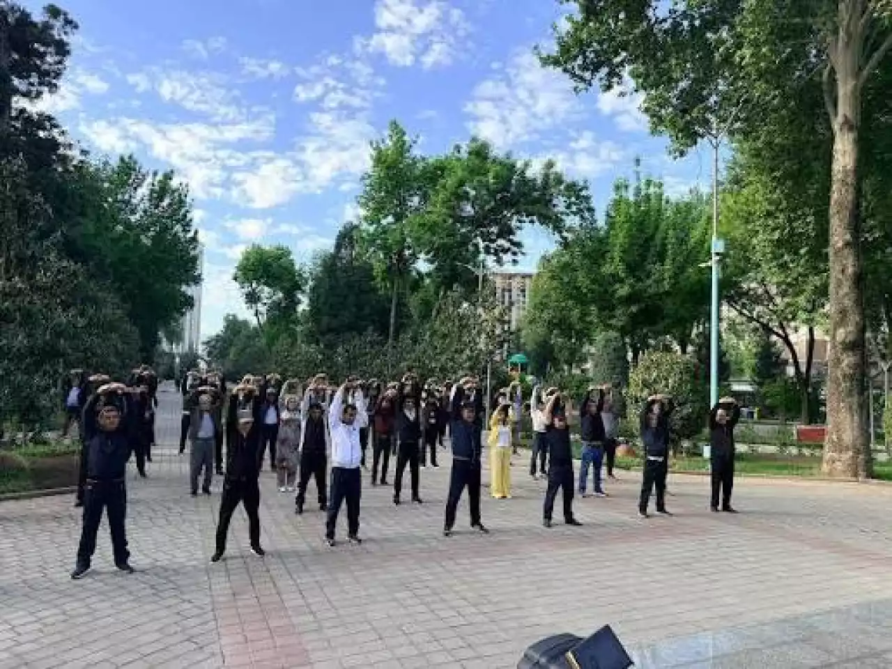 Тәжікстанда енді жұмыста әр қызметкер күнделікті 20 минут жаттығу жасауы қажет