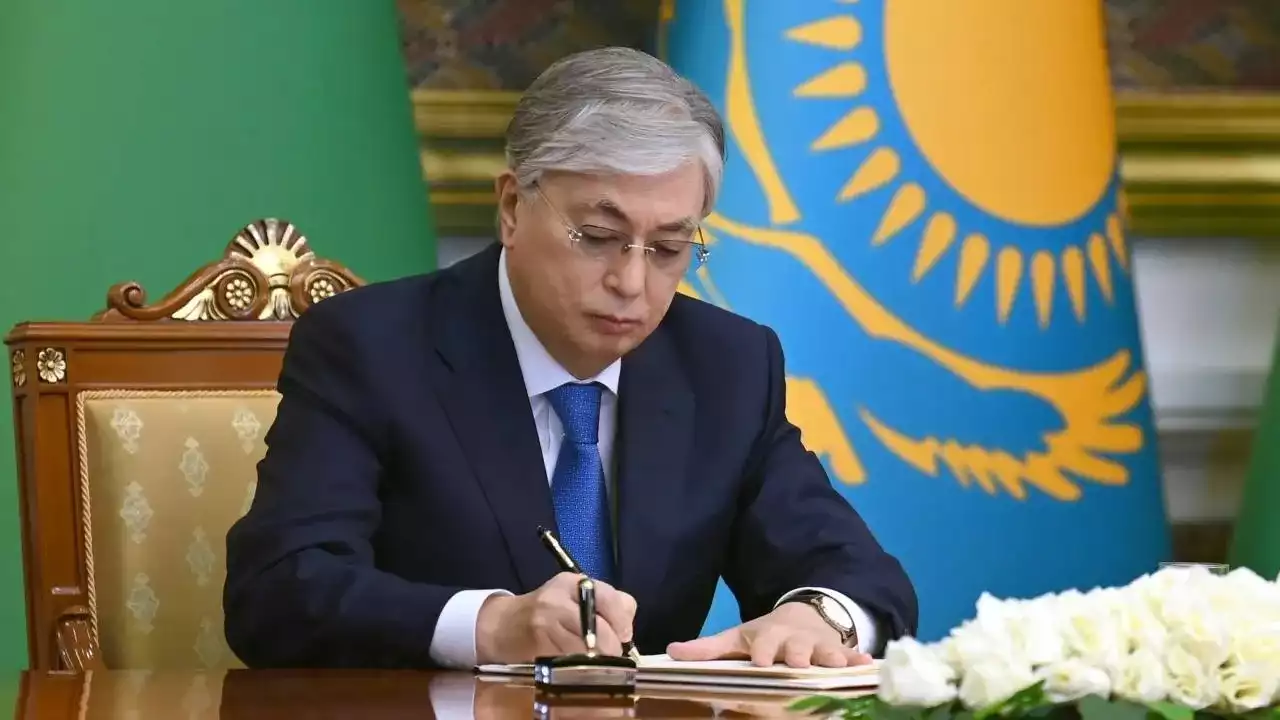 Президент қол қойды: Құрылтай сайлауы 23 тамызда өтетін болды
