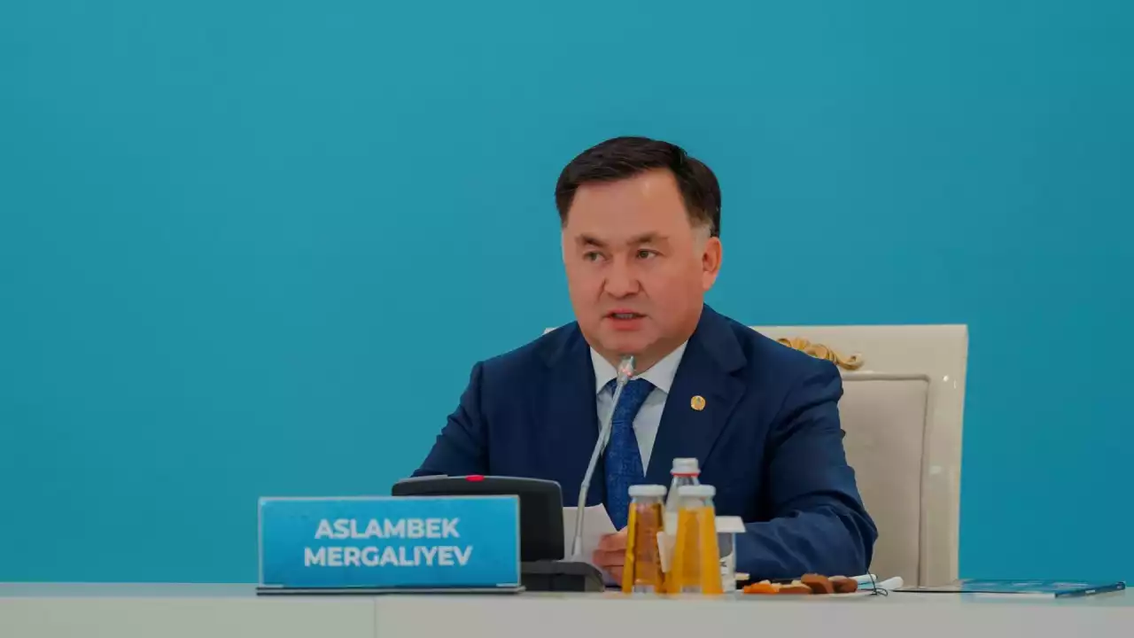 Асламбек Мерғалиев Жоғарғы сот төрағасы болып қайта  тағайындалды