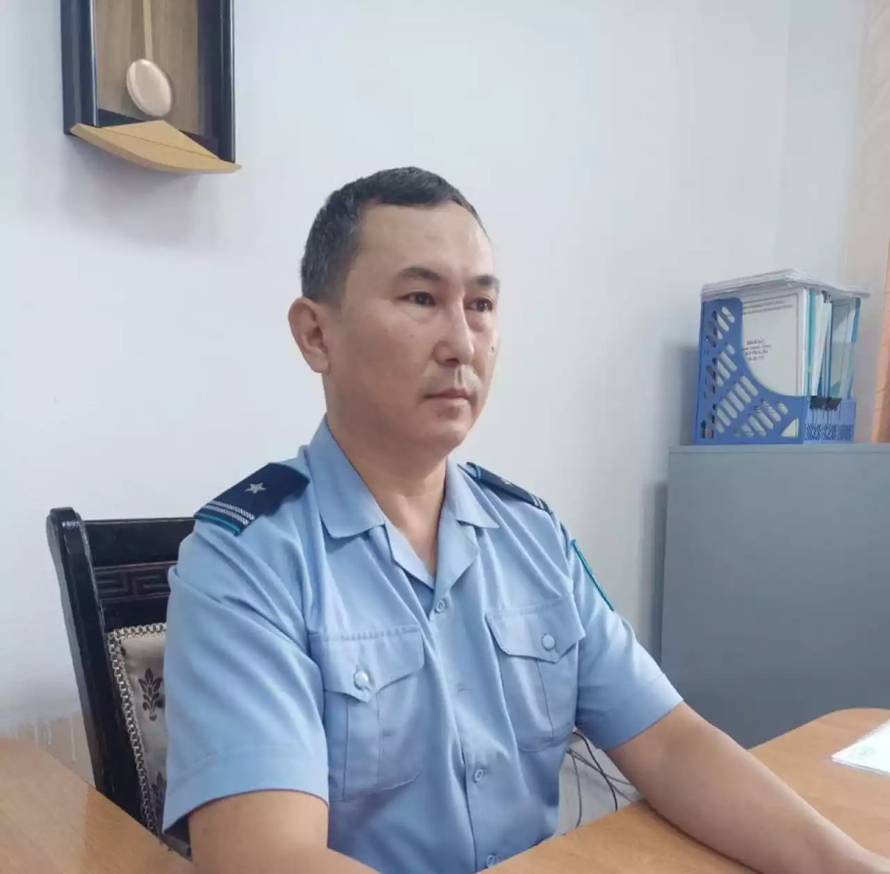 Полиция қызметкері есірткі тұтынып жүрген жасөспірімді үй жағдайында қалай анықтауға болатынын айтты
