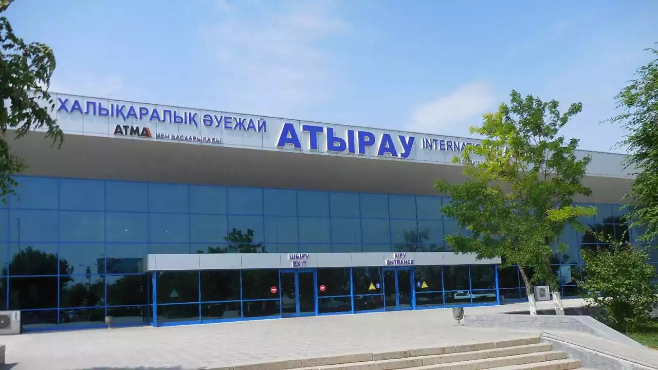Атырауда шұғыл қонған ұшақтың жолаушысы көз жұмды