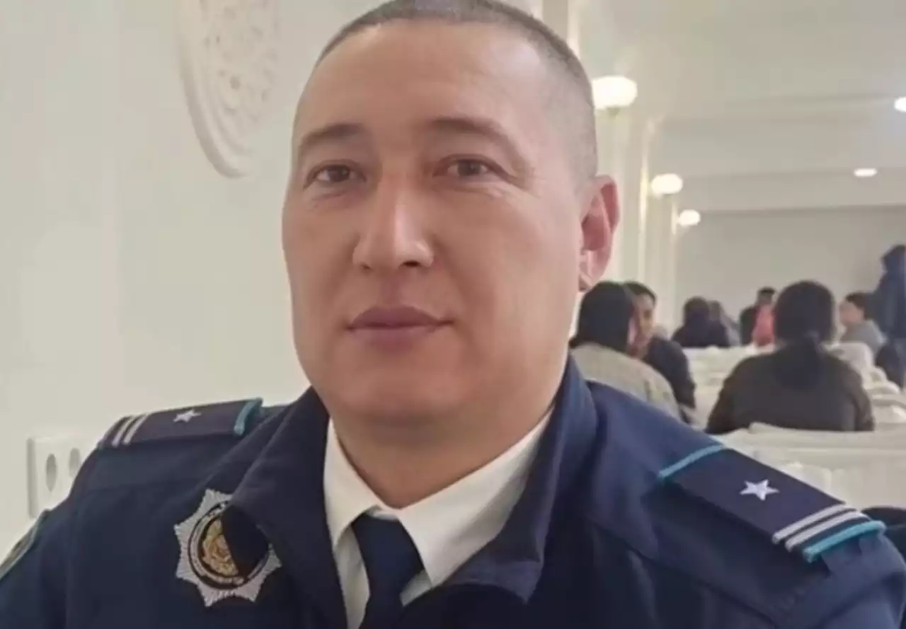 Аралда учаскелік инспектор қаза тапты: күдікті полицейге бұрыннан таныс болған