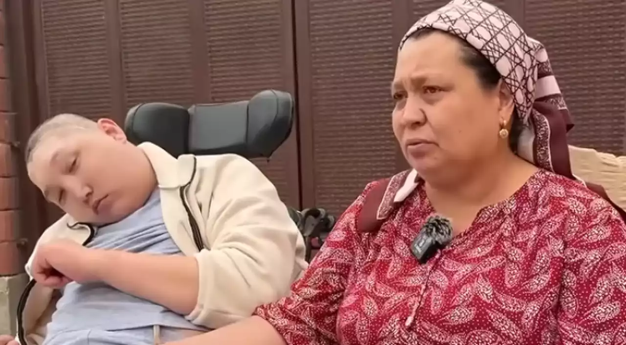 Әскерге сау болып кеткен сарбаз үйіне қайтуына бір күн қалғанда ауруханаға түсіп, сал болып қалды