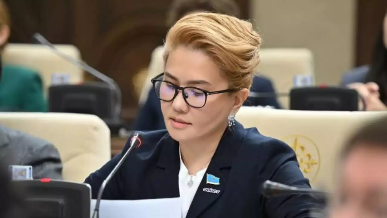 Дана Медеуова Құрылтайда құрылған "Қазақстан балалары" депутаттық тобына жетекшілік етеді
